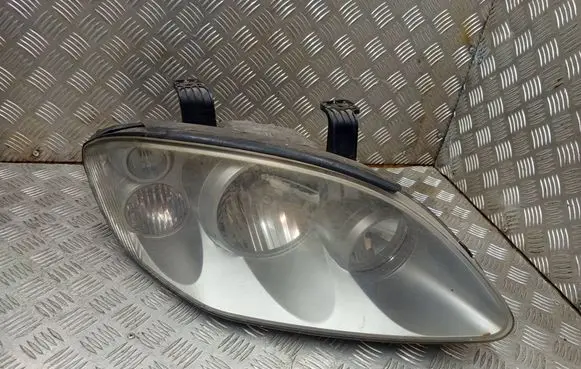 SsangYong Rodius Headlight/headlamp