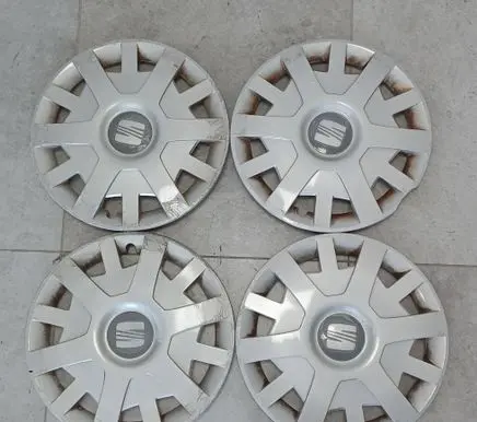 Seat Ibiza IV (6J,6P) R15 wheel hub/cap/trim 6J0601147B