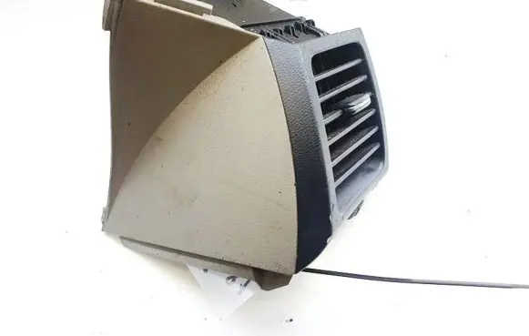 Mitsubishi Grandis Dash center air vent grill gn71104830al gn711-04830-al