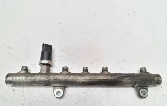 Renault Scenic II - Grand scenic II Fuel main line pipe 7700111013