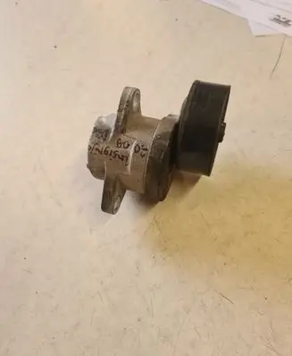 Opel Insignia A Alternator belt tensioner 13641112