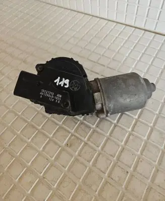 Opel Insignia A Wiper motor 13227393 AV1590601425
