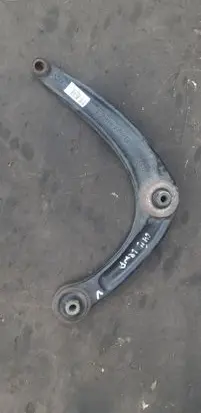 Citroen C4 Grand Picasso Front control arm 833548