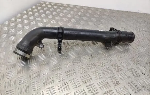Intercooler hose/pipe