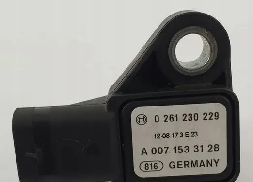 Mercedes-Benz E W212 Air pressure sensor A0071533128