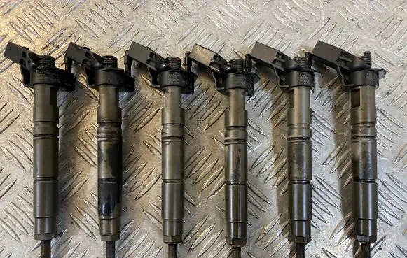 Mercedes-Benz E W211 Fuel injectors set A6420700587