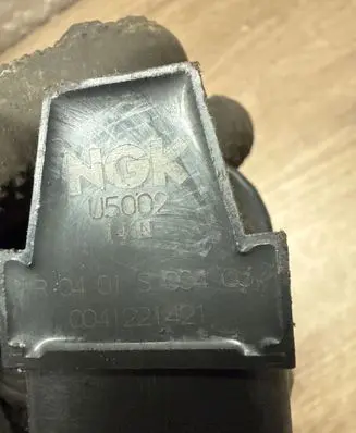 Volkswagen Golf V High voltage ignition coil R0401S00403 J5002 0041221421