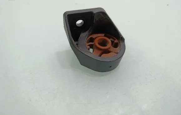 Buick Encore GX I Radiator mount bracket 42708943