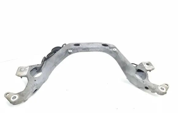 Porsche Cayenne (92A) Engine mounting bracket 7L8199207A