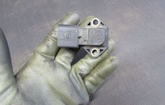 Volkswagen Sharan Air pressure sensor 0281802177
