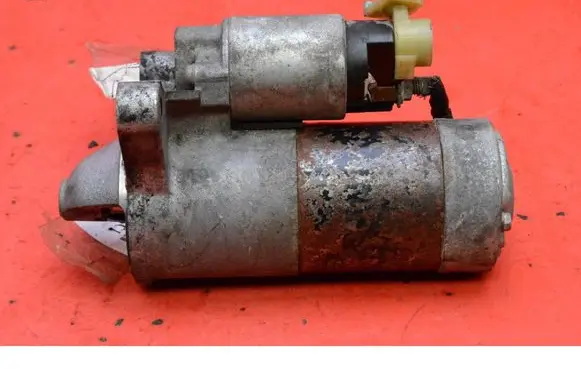 Mazda CX-5 Starter motor M001T81582