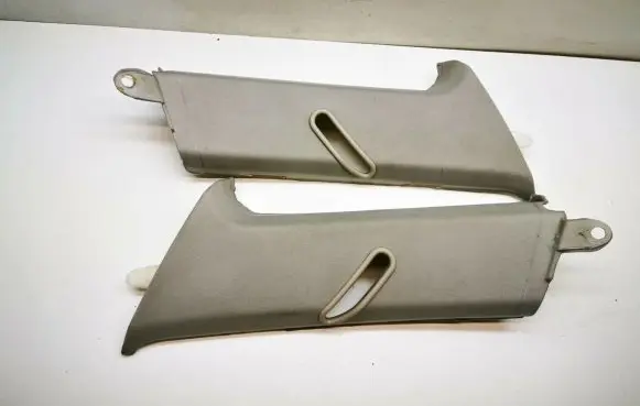 Mercedes-Benz R W251 (C) pillar trim A2516907025 A2516906925