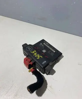 Volkswagen Golf V Gateway control module 1K0907530F 1K0907951