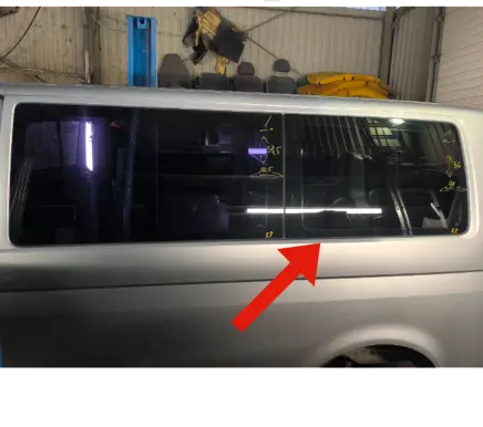Volkswagen Transporter - Caravelle T5 Rear side window