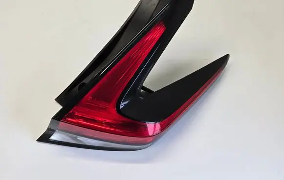 Nissan Leaf II (ZE1) Rear/tail lights 265505SH0A