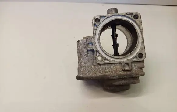 Volkswagen Caddy Throttle valve 038128063J