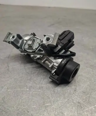 Volkswagen Touran I Ignition lock 1K0905851B 1K0905865