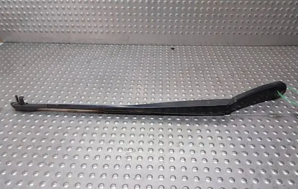 BMW 5 F10 F11 Windshield/front glass wiper blade S27705580 7203156
