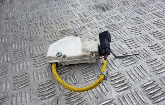 Seat Alhambra (Mk1) Fuel tank cap lock motor 7M0959775C 95VW9B241AB
