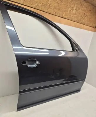 Skoda Octavia Mk2 (1Z) Front door