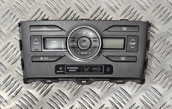 Toyota Auris 150 Climate control unit 5590002221 9B16611029F6B