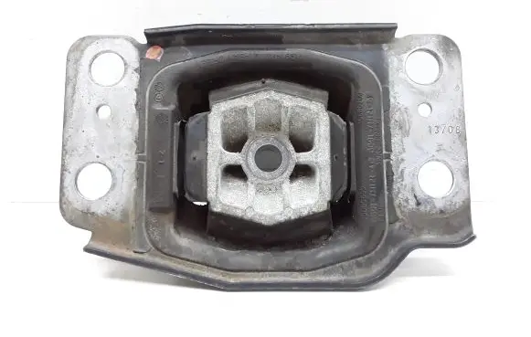 Volvo S80 Engine mount bracket 30680699 30680700 7G917M121BA