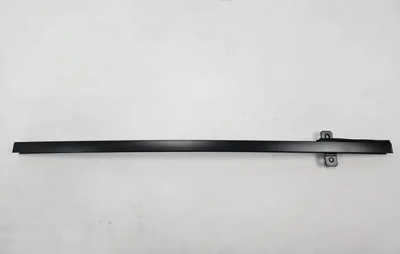 Volkswagen Touran I Rear door windshield rail 1T0839408E
