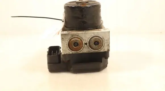 Hyundai Coupe ABS Pump 589202C000