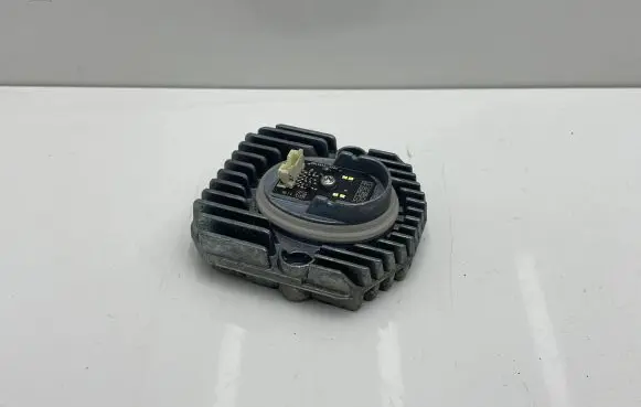 BMW 4 F32 F33 LED ballast control module 1039001