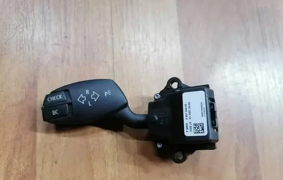 BMW 5 E60 E61 Indicator stalk 6951349 0110675005