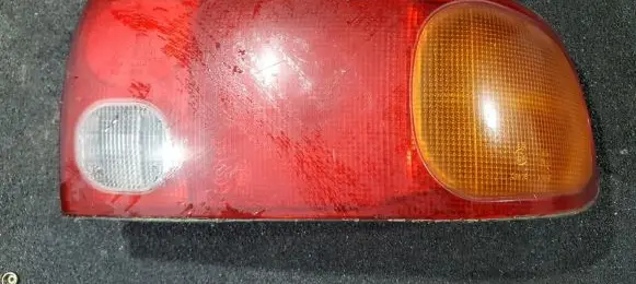 Mitsubishi Lancer Rear/tail lights 0431563r