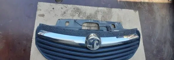 Opel Omega B1 Front bumper upper radiator grill