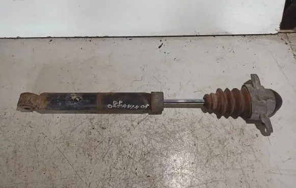 Skoda Octavia Mk2 (1Z) Rear shock absorber/damper