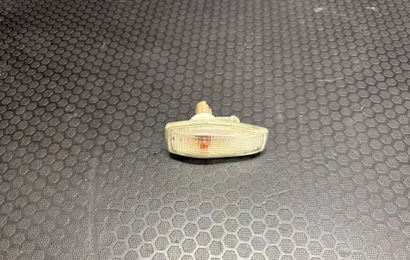 Hyundai Terracan Front fender indicator light 923033B1 0290