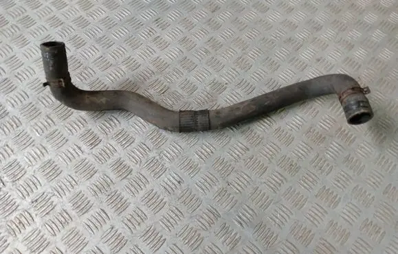 Nissan Juke I F15 Engine coolant pipe/hose