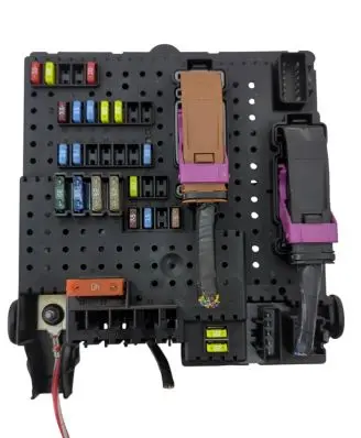 Volvo S60 Fuse module 30728512 06W313 28017881