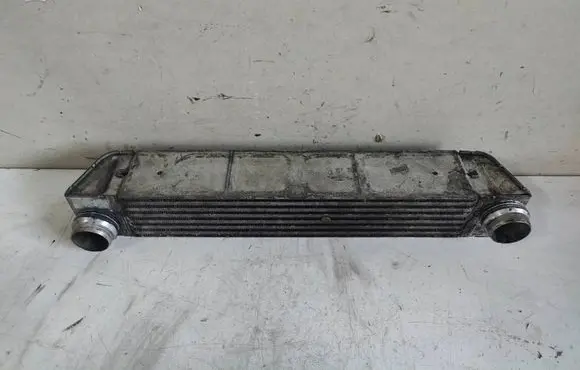 BMW 5 E60 E61 Intercooler radiator 17517787446
