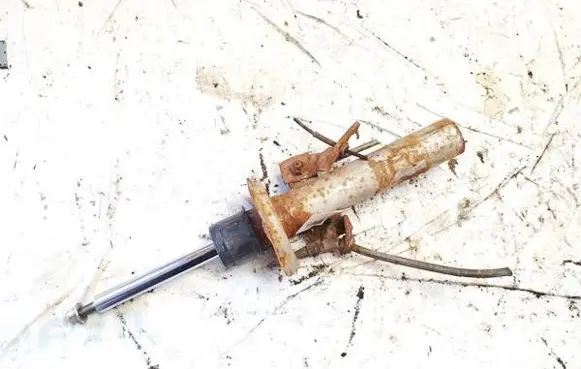 Ford Mondeo Mk III Front shock absorber/damper