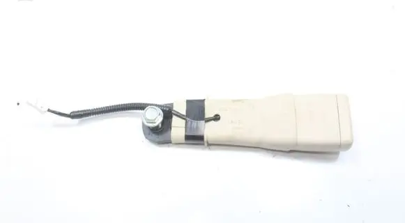Lexus RX 450H Rear seatbelt buckle