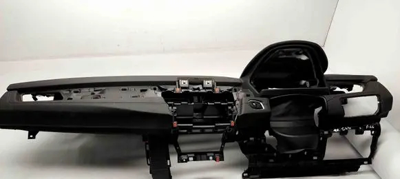 BMW 2 F46 Dashboard 9275998 9332269