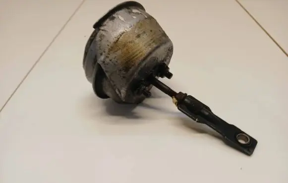 Volkswagen Touran I Turbo system vacuum part 