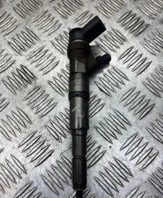 Fuel injector