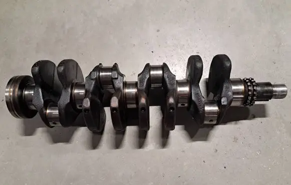 Mercedes-Benz 190 W201 Crankshaft 102.962