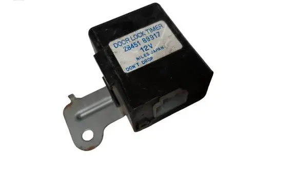 Nissan Altima Door control unit/module 2845189917
