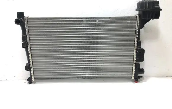 Mercedes-Benz A W168 Coolant radiator 1685000202 1685002002 1685000602