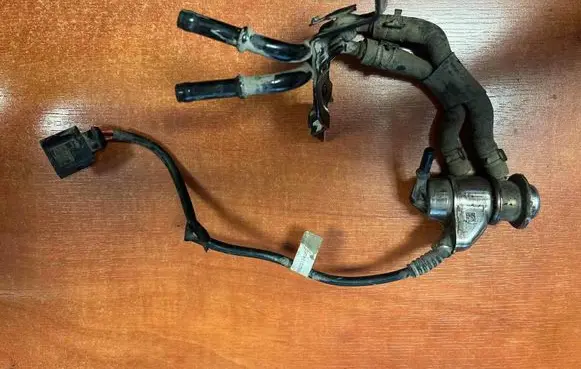 Volkswagen Transporter - Caravelle T6 AdBlue injector 7E0131113C 0444025050
