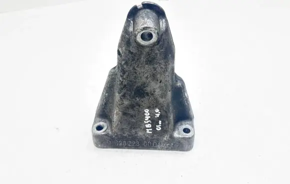 Mercedes-Benz S W220 Engine mounting bracket 6282230004
