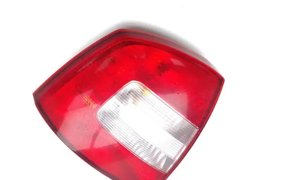 Skoda Octavia Mk2 (1Z) Rear/tail lights 1Z5945095B 1Z5945111B