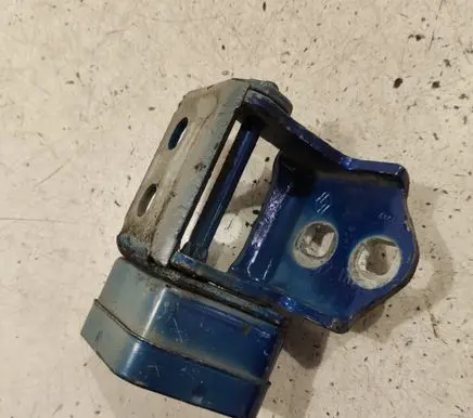 Renault Megane II Rear door lower hinge