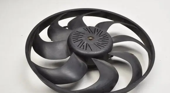 Volvo XC70 Electric radiator cooling fan 6G91-8C607-N